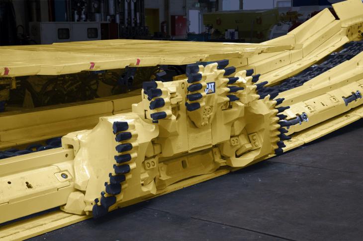 14_Cat_GH800B_Longwall_Plow_Ibbenbueren.jpg