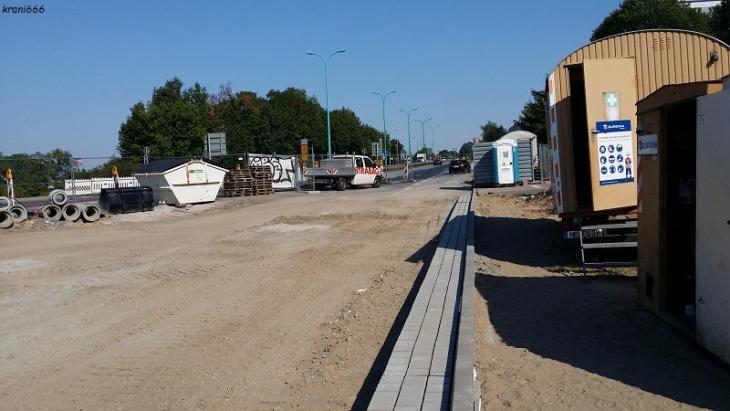 k_PF7240158.jpg
