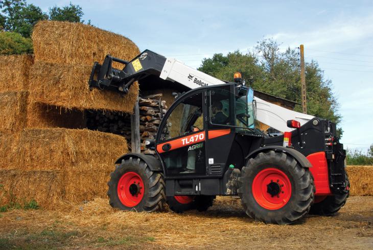 Bobcat_TL470_Agri_Teleskop_Heuballen.jpg