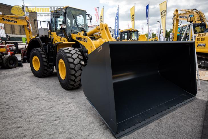 Komatsu_Nordbau_2015_in_Neumuenster__30_.jpg