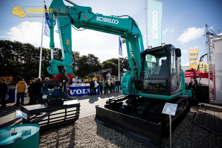 Kobelco_Nordbau_2015_in_Neumuenster__6_.jpg