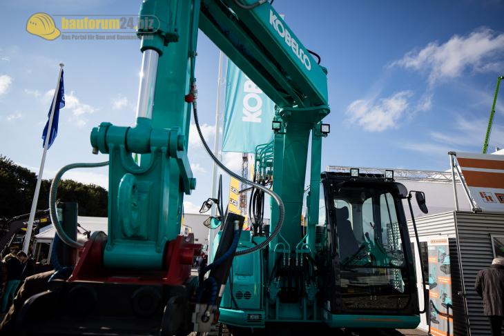 Kobelco_Nordbau_2015_in_Neumuenster__5_.jpg