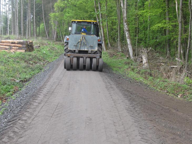 Gravel_Road_Finisher_009.jpg