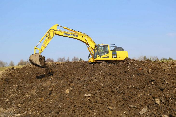 Komatsu_PC360LC_02.jpg