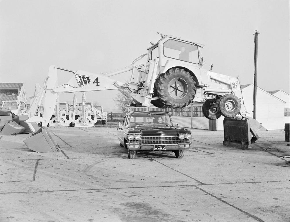 1962_-_the_JCB_Dancing_Diggers_make_thei