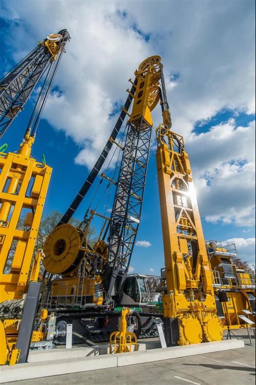 56a77c65c0ee3_2016-01_BAUER_Bauma2016Pre