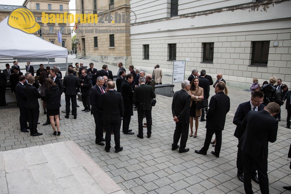 bauforum24_bauma2016_innovationspreis-2.jpg