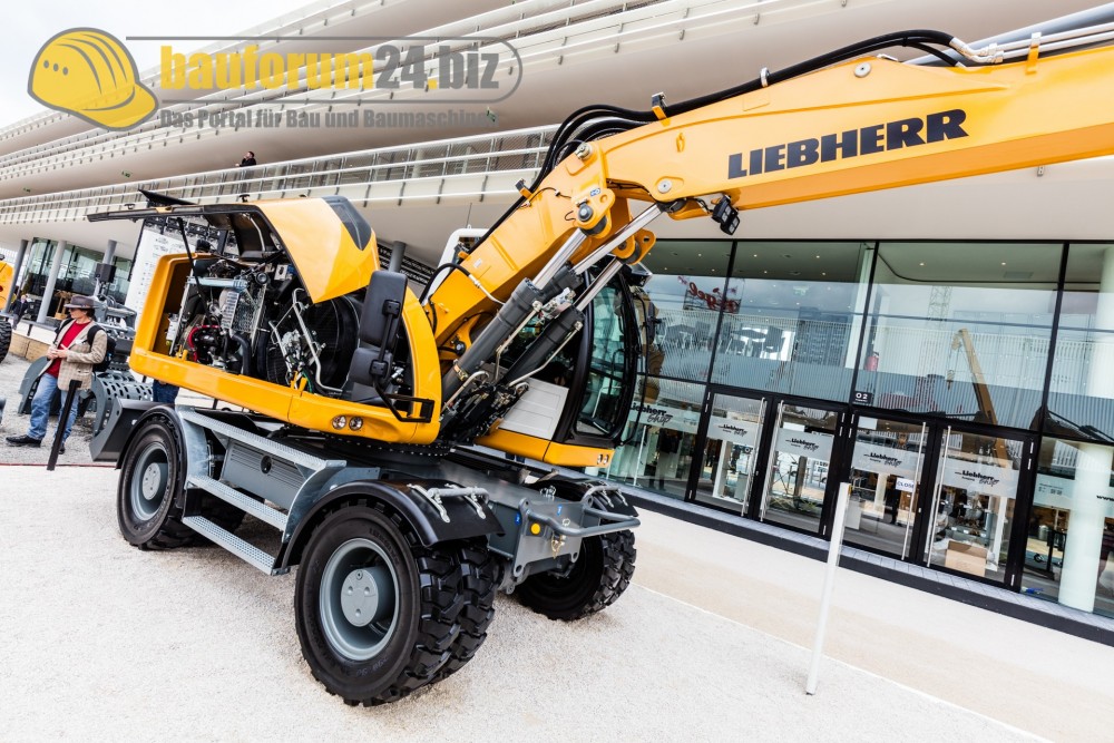 bauforum24_bauma2016_liebherr-100.jpg