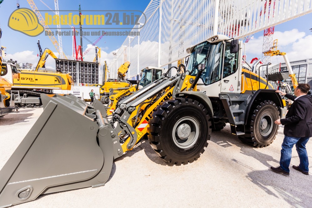 bauforum24_bauma2016_liebherr-42.jpg