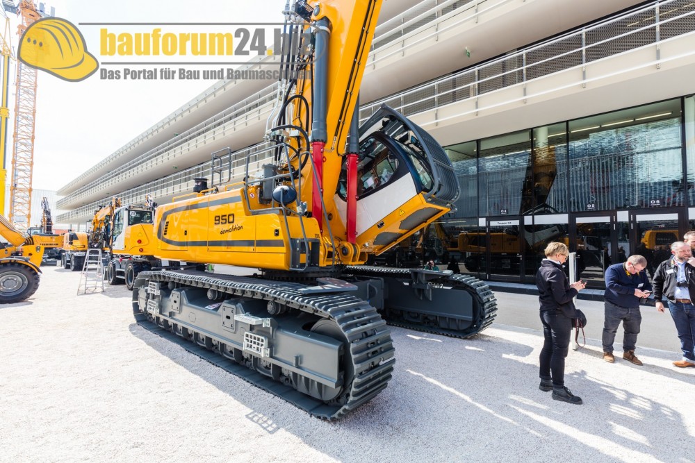 bauforum24_bauma2016_liebherr-52.jpg