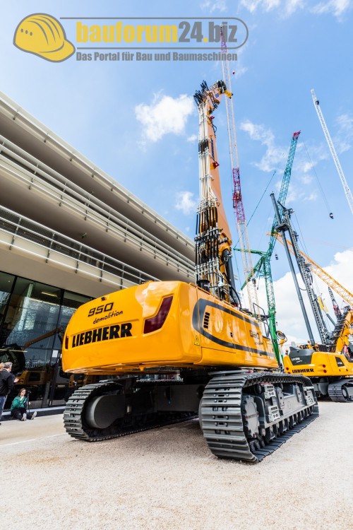 bauforum24_bauma2016_liebherr-60.jpg