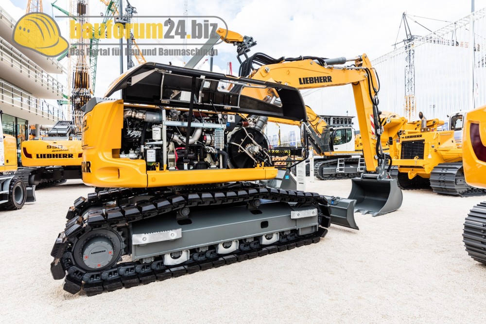 bauforum24_bauma2016_liebherr-73.jpg