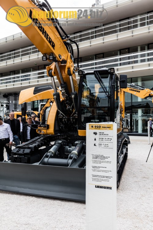 bauforum24_bauma2016_liebherr-76.jpg