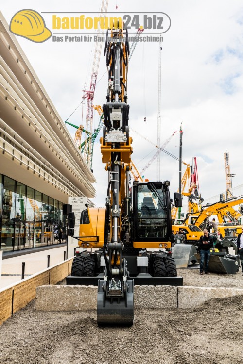 bauforum24_bauma2016_liebherr-86.jpg