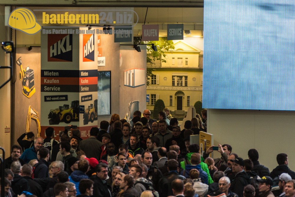 bauforum24_bauma2016_zeppelin-cat-70.jpg