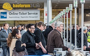 Mehr Informationen zu "Fotostrecke: bauma 2016 Eröffnungstag"