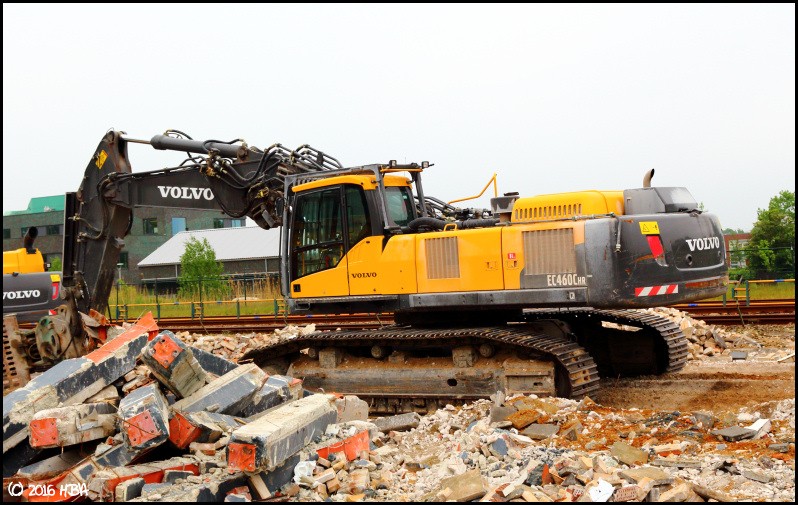 Volvo_EC460CHR_1.jpg