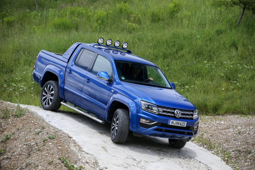 vw-amarok-aventura-2016-02.jpg