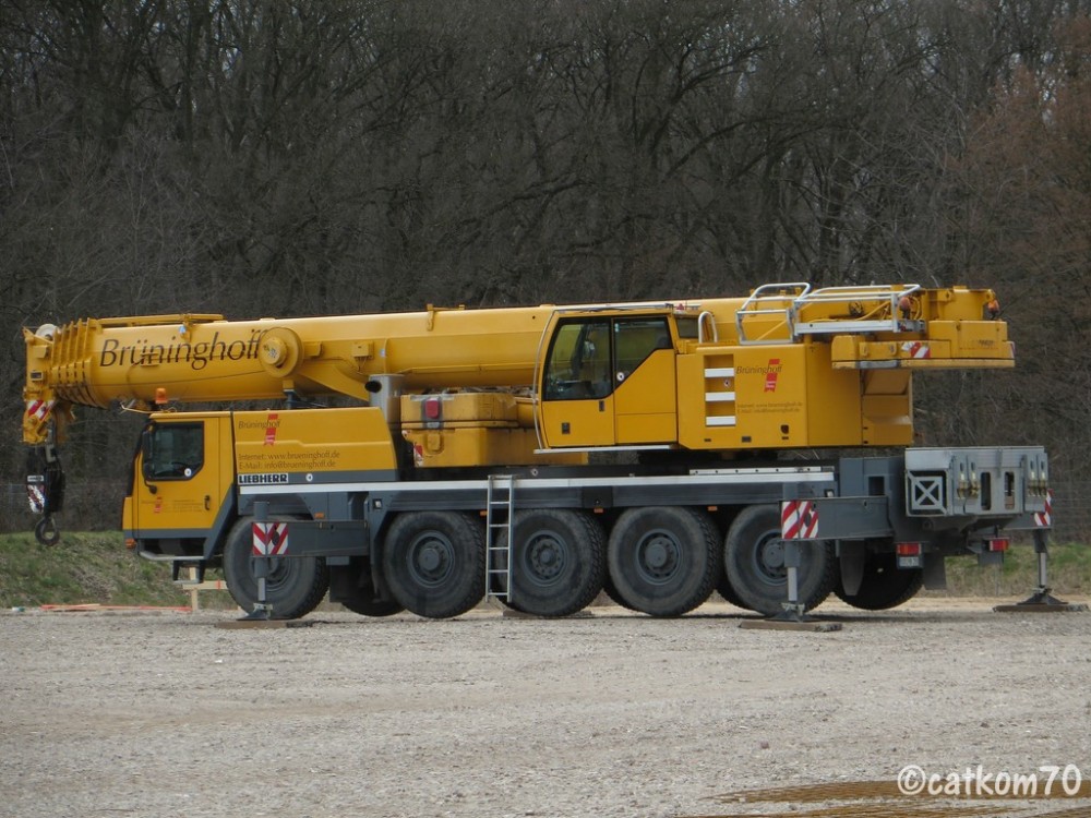 Liebherr 1.jpg