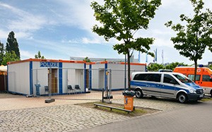 Mehr Informationen zu "HKL Container auf der Kieler Woche"