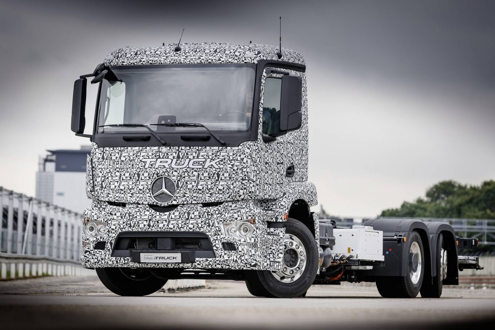 mercedes-benz-urban-etruck-04.jpg