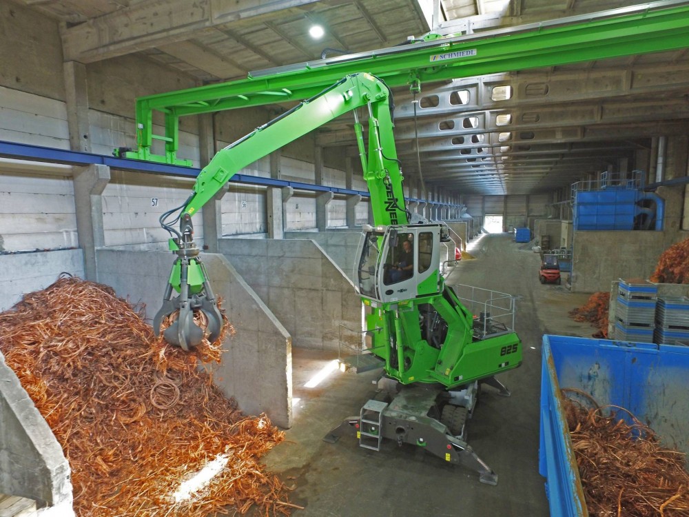 sennebogen-825-mobil-01.jpg