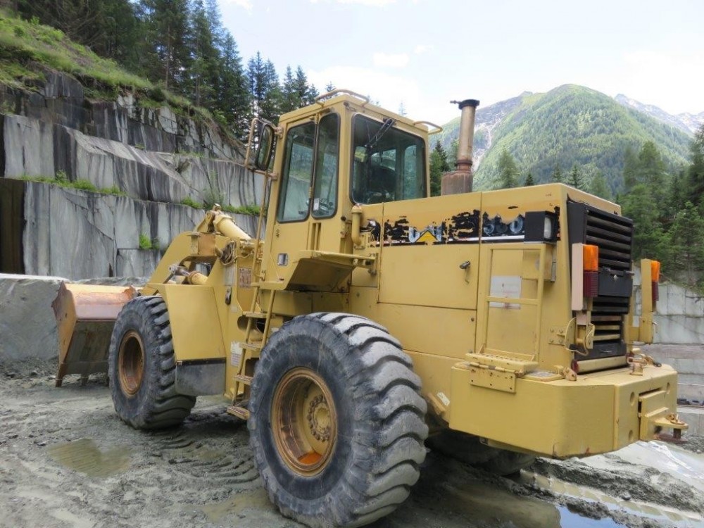 CAT 936F - 6.jpg