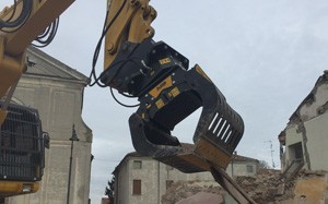 Mehr Informationen zu "Neuer Greifer MB-G900 von MB Crusher"