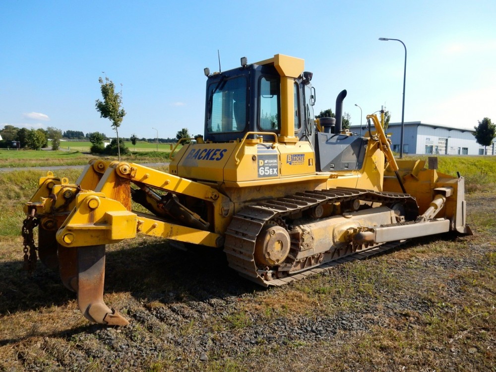 Backes Komatsu D65EX 001.jpg