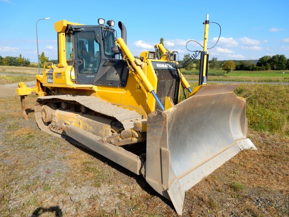 Backes Komatsu D65EX 002.jpg