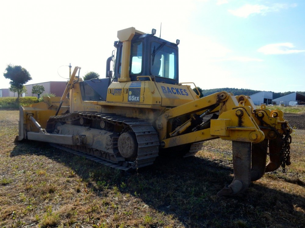 Backes Komatsu D65EX 004.jpg