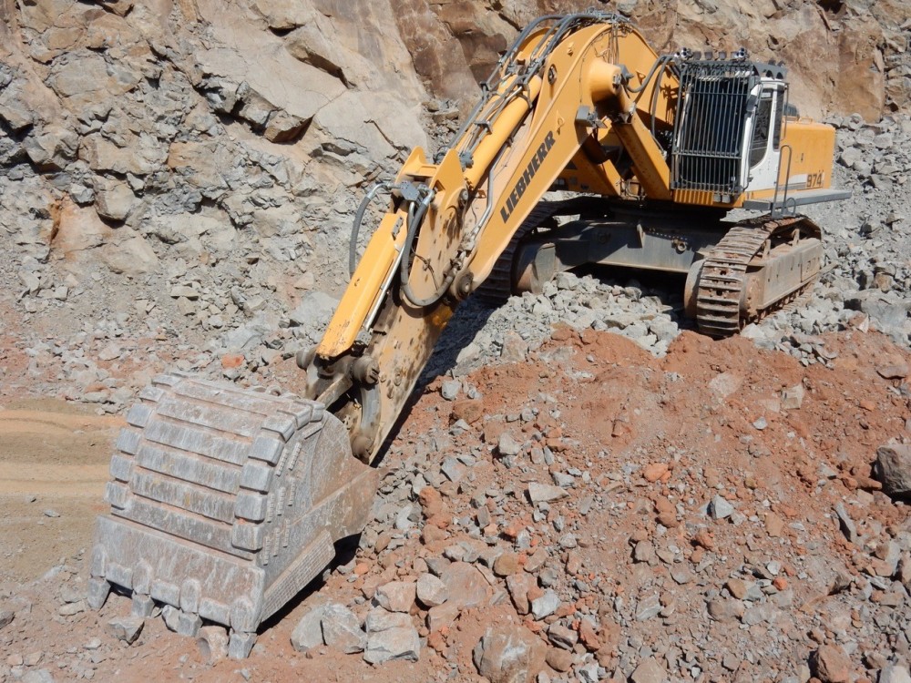 RPBL Liebherr 974 003.jpg
