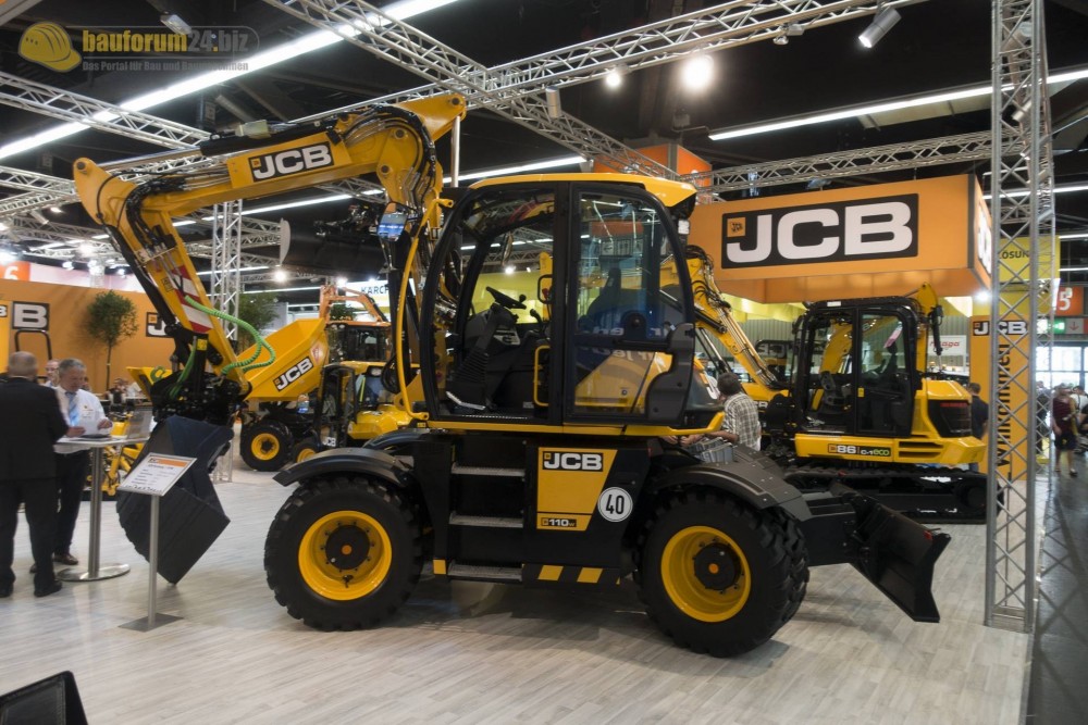 jcb-hydradig-galabau2016-bauforum24-16.jpg