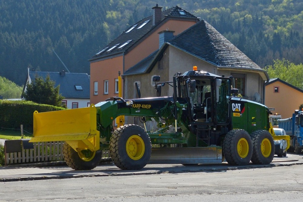 -caterpillar-grader-12-m2-104398.jpg