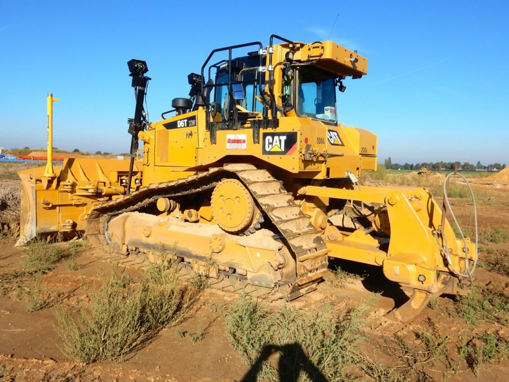 Dohmen Cat D6T 002.jpg