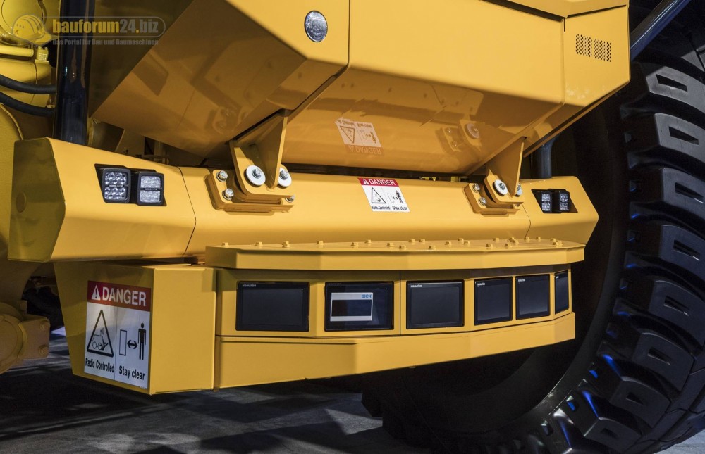 komatsu-future-truck-minexpo2016-bauforum24-08.jpg