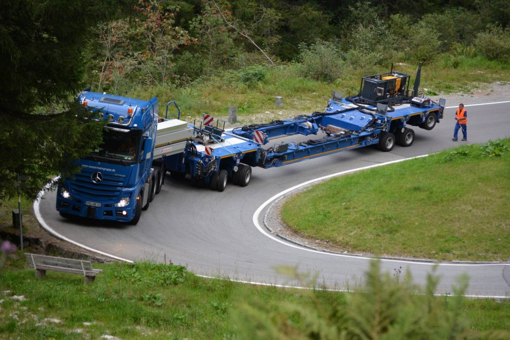 scheuerle-intercombi-actros-wassermann-03.jpg