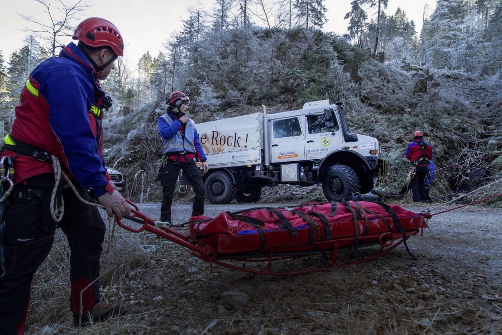 unimog-u4000-bergwacht-video-02.jpg