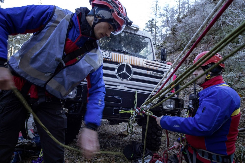 unimog-u4000-bergwacht-video-03.jpg