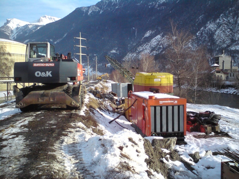 65 kV-Leitung Visp-Rhône neues Mastenfundament Jan.Febr. 09.jpg