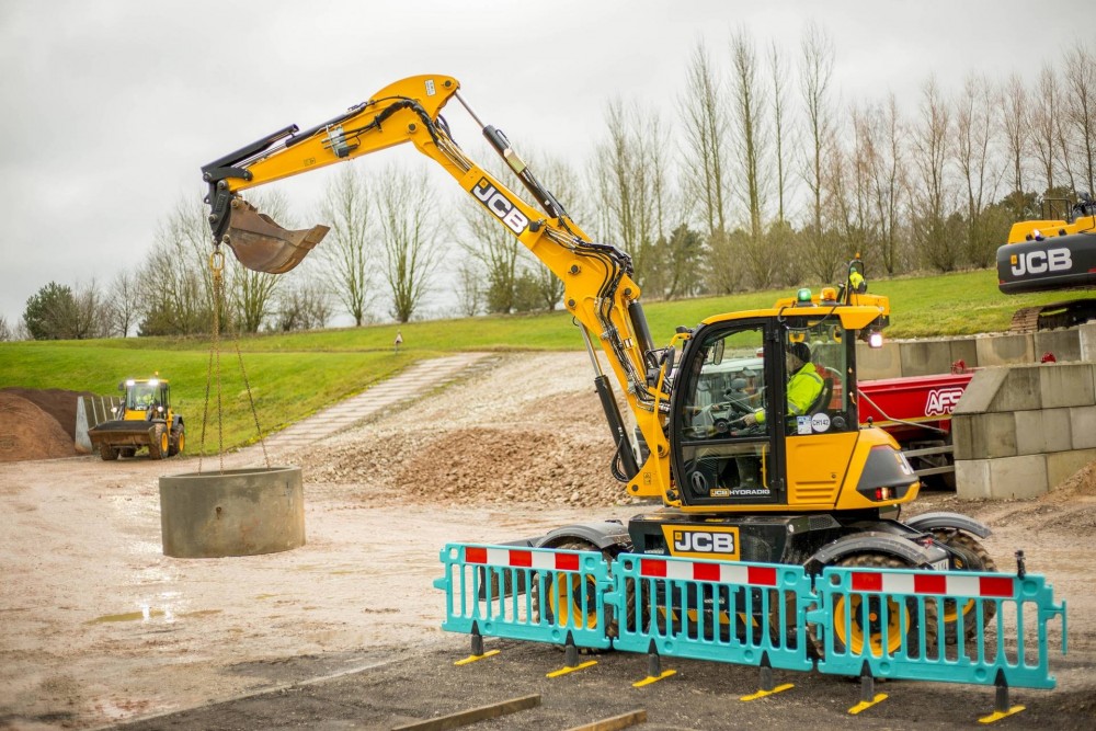 jcb-R1714_Hydradig.jpg