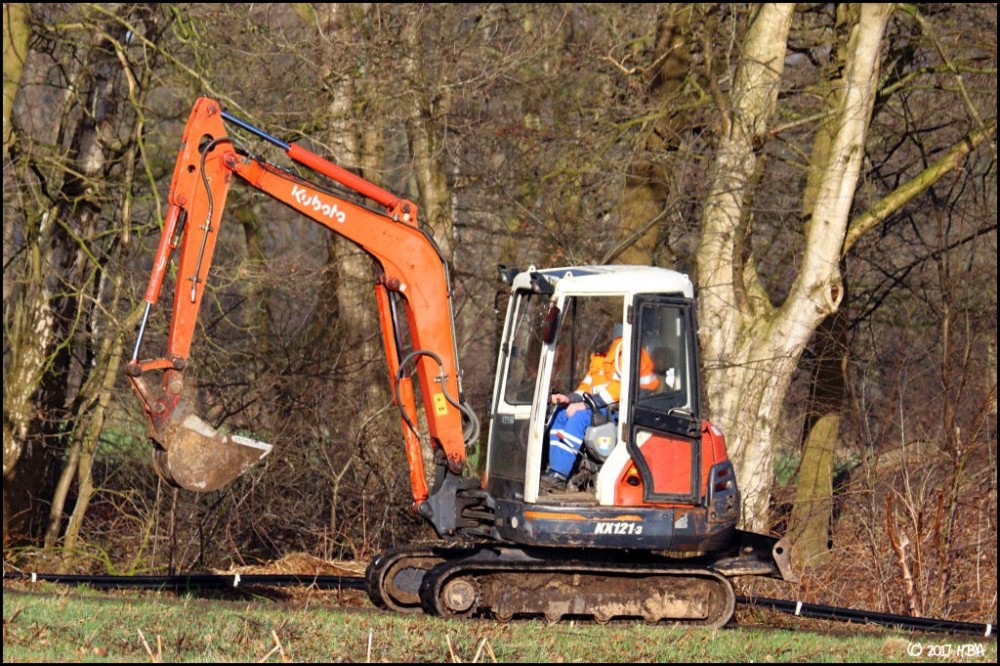 Kubota_KX121-3.thumb.jpg.0a679c88fed06035977e5343104c29bb.jpg