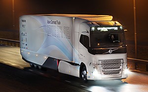 Mehr Informationen zu "Volvo Trucks Hybrid Konzeptfahrzeug"