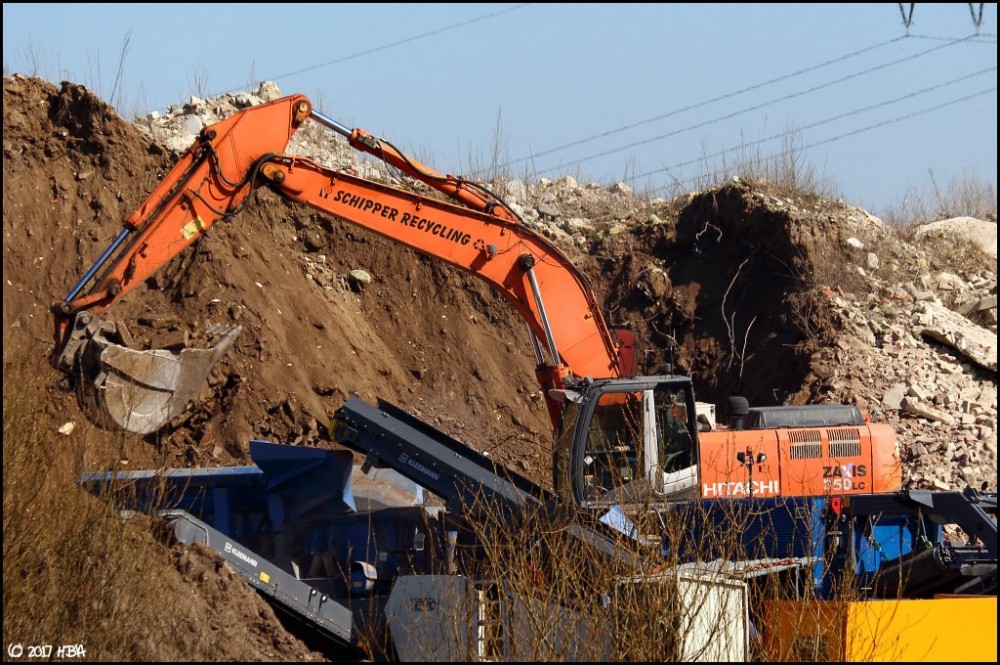 Zaxis350LC_2.thumb.jpg.399aa376f4a972a91568d6b26ac9c7e7.jpg