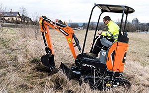 Mehr Informationen zu "Doosan DX17Z Kompaktbagger"