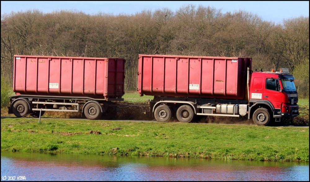 Volvo_FM_Abroller_Reuter_Baumdienst.thumb.jpg.580909bda9b26bfd5176e0725da14098.jpg