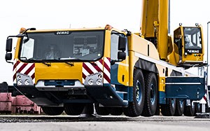 Mehr Informationen zu "Neuer Demag AC 300-6 All-Terrain-Kran"