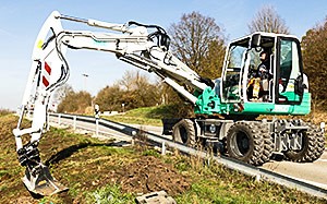 Mehr Informationen zu "Takeuchi TB 295 W-1 Mobilbagger"