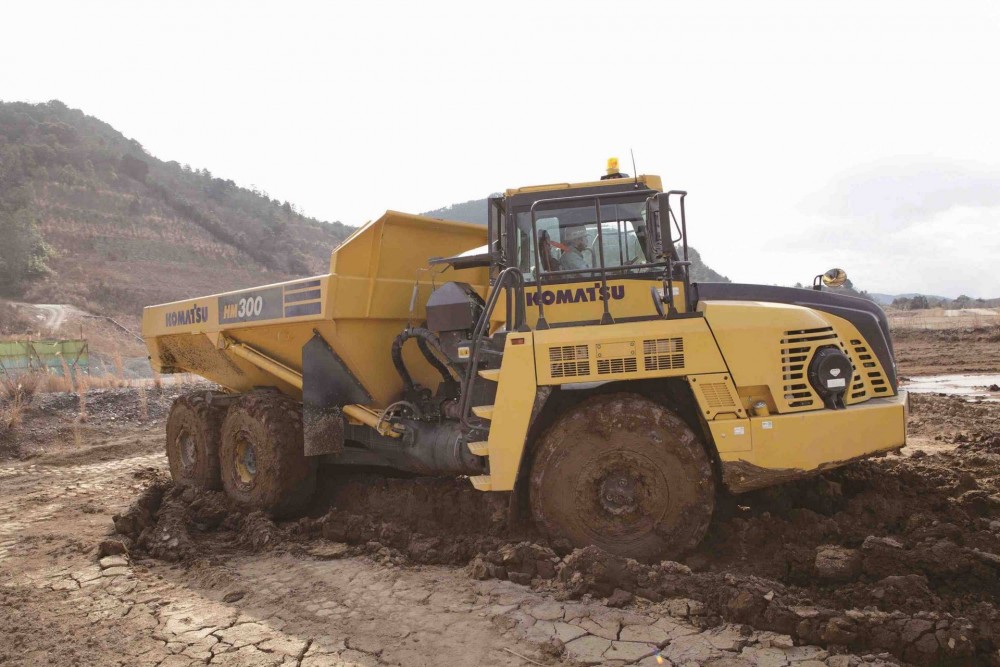 Komatsu HM300-5 Muldenkipper