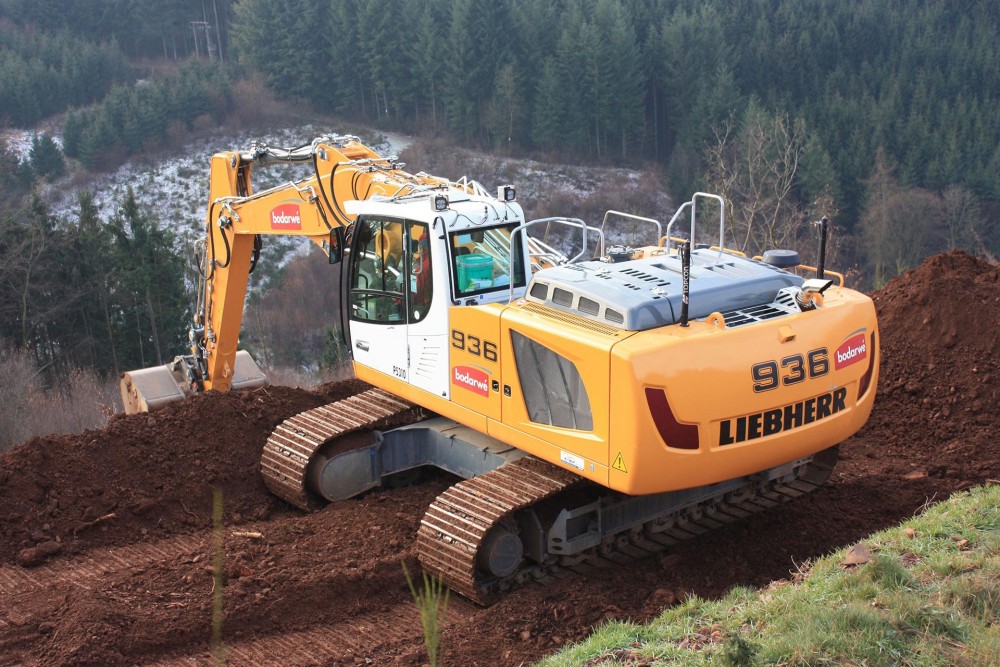 liebherr-crawler-excavator-r-936-bodarwe-2-300dpi.jpg